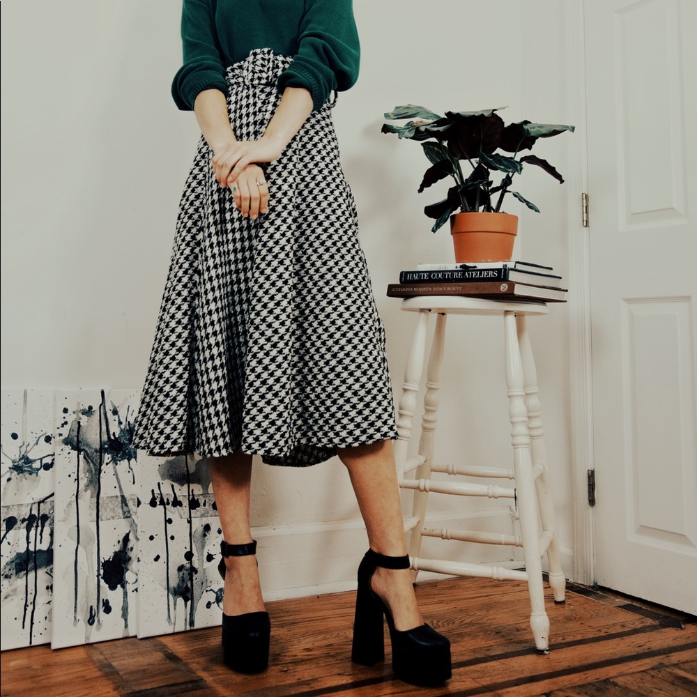 Size 0 | H&M Tartan Midi Belted Skirt